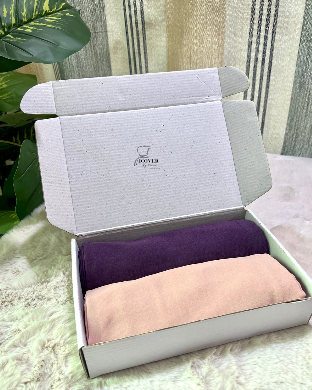 White Hijab box