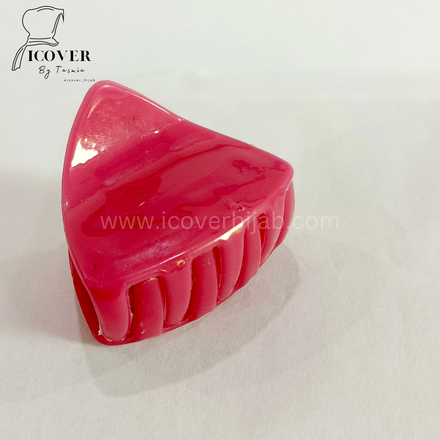 hair clip triangle shape